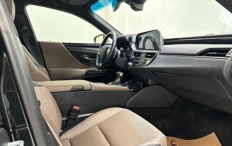 Lexus ES VII, 2022 год, 3 250 000 рублей, 10 фотография