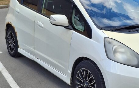Honda Fit III, 2010 год, 480 000 рублей, 4 фотография