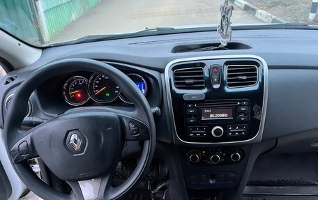 Renault Logan II, 2015 год, 560 000 рублей, 8 фотография
