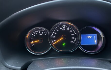 Renault Logan II, 2015 год, 560 000 рублей, 9 фотография
