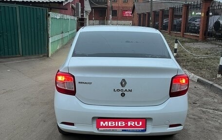 Renault Logan II, 2015 год, 560 000 рублей, 6 фотография