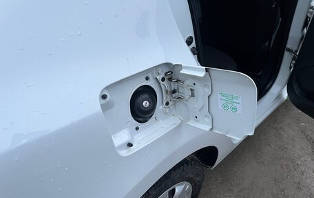 Renault Logan II, 2015 год, 560 000 рублей, 28 фотография