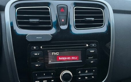 Renault Logan II, 2015 год, 560 000 рублей, 21 фотография