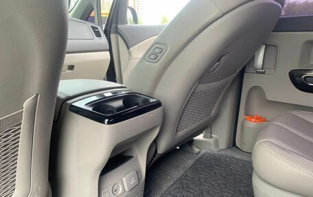 KIA Carnival III, 2017 год, 2 460 000 рублей, 19 фотография