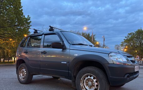 Chevrolet Niva I рестайлинг, 2011 год, 750 000 рублей, 2 фотография