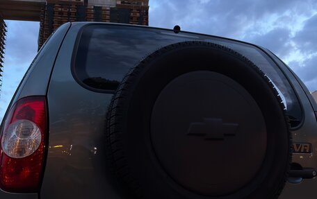 Chevrolet Niva I рестайлинг, 2011 год, 750 000 рублей, 10 фотография