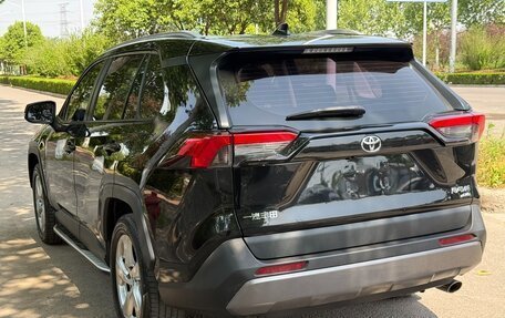 Toyota RAV4, 2021 год, 2 661 500 рублей, 5 фотография