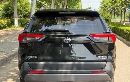 Toyota RAV4, 2021 год, 2 661 500 рублей, 4 фотография
