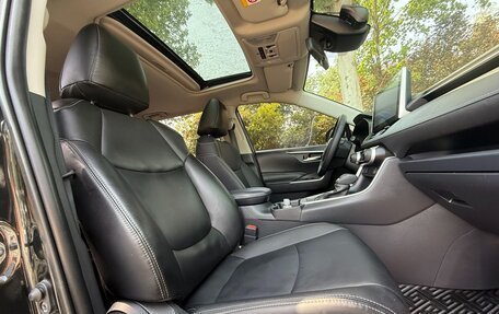 Toyota RAV4, 2021 год, 2 661 500 рублей, 10 фотография