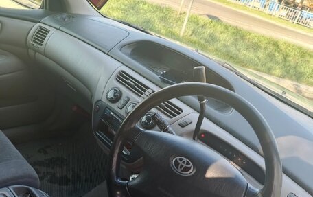 Toyota Vista V30, 2001 год, 650 000 рублей, 11 фотография
