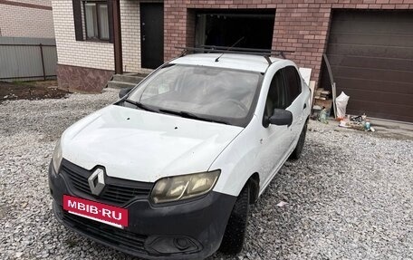 Renault Logan II, 2017 год, 450 000 рублей, 8 фотография