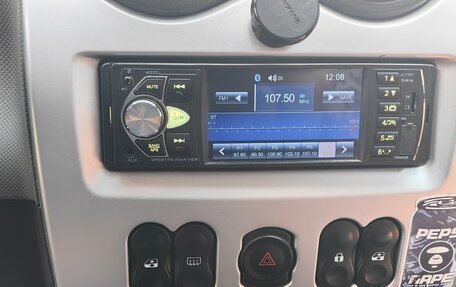 Renault Sandero I, 2010 год, 373 000 рублей, 2 фотография