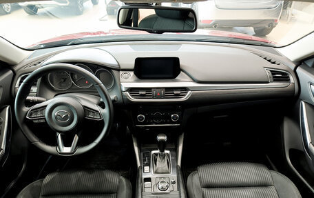 Mazda 6, 2017 год, 1 940 000 рублей, 14 фотография