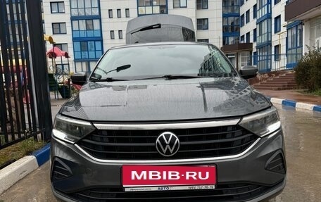 Volkswagen Polo VI (EU Market), 2021 год, 1 650 000 рублей, 1 фотография