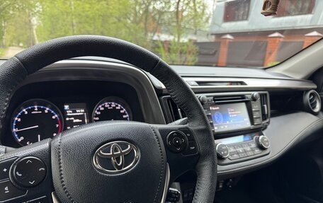 Toyota RAV4, 2015 год, 2 900 000 рублей, 6 фотография