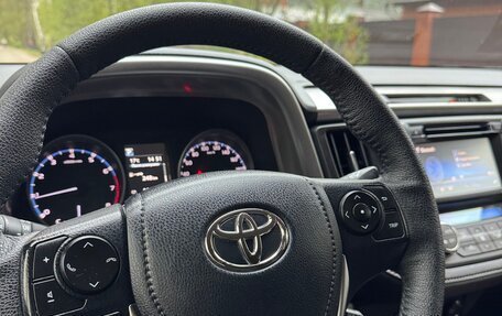 Toyota RAV4, 2015 год, 2 900 000 рублей, 5 фотография