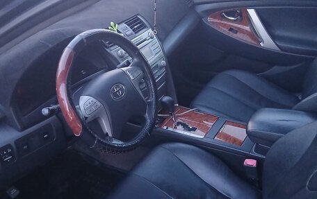 Toyota Camry, 2008 год, 900 000 рублей, 5 фотография