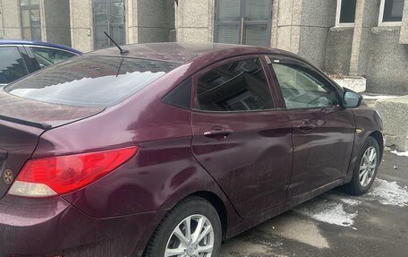 Hyundai Solaris II рестайлинг, 2012 год, 615 000 рублей, 2 фотография