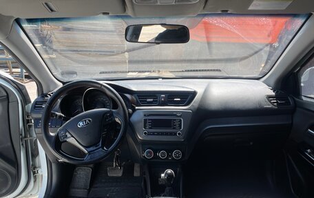 KIA Rio III рестайлинг, 2016 год, 1 300 000 рублей, 19 фотография