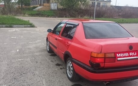 Volkswagen Vento, 1992 год, 200 000 рублей, 3 фотография