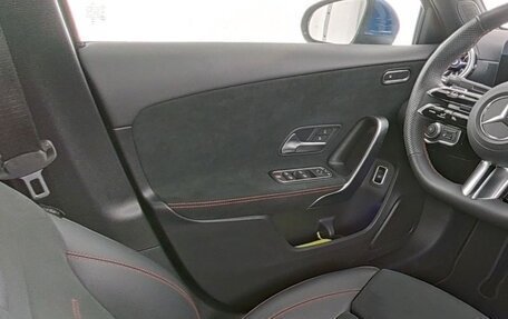 Mercedes-Benz A-Класс, 2023 год, 4 560 000 рублей, 5 фотография