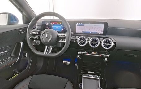 Mercedes-Benz A-Класс, 2023 год, 4 560 000 рублей, 7 фотография