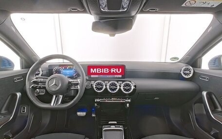 Mercedes-Benz A-Класс, 2023 год, 4 560 000 рублей, 8 фотография