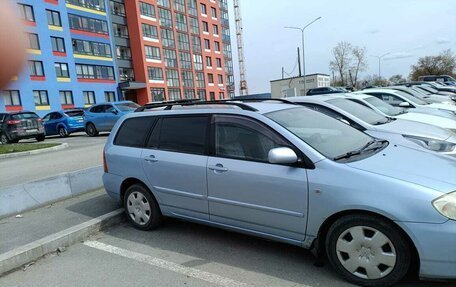 Toyota Corolla, 2004 год, 600 000 рублей, 4 фотография