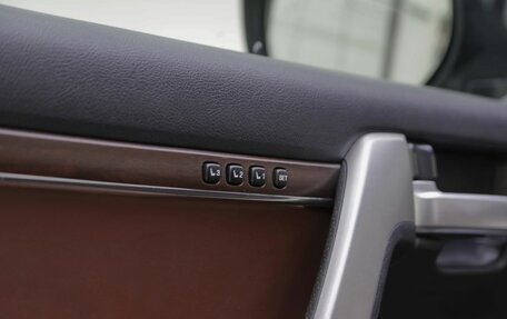 Toyota Land Cruiser 200, 2016 год, 6 099 000 рублей, 9 фотография