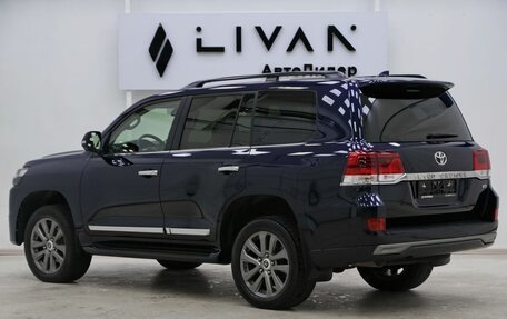 Toyota Land Cruiser 200, 2016 год, 6 099 000 рублей, 2 фотография