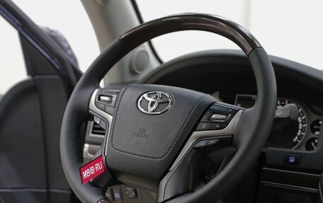 Toyota Land Cruiser 200, 2016 год, 6 099 000 рублей, 12 фотография