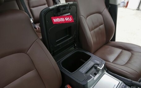 Toyota Land Cruiser 200, 2016 год, 6 099 000 рублей, 16 фотография
