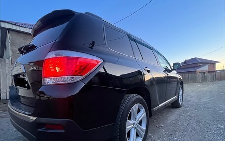 Toyota Highlander III, 2011 год, 2 360 000 рублей, 13 фотография