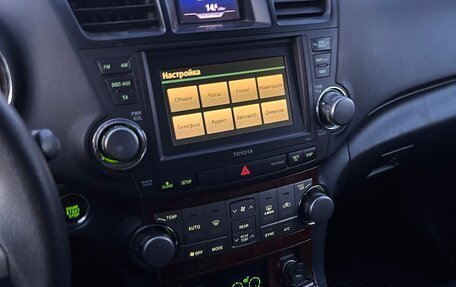 Toyota Highlander III, 2011 год, 2 360 000 рублей, 10 фотография