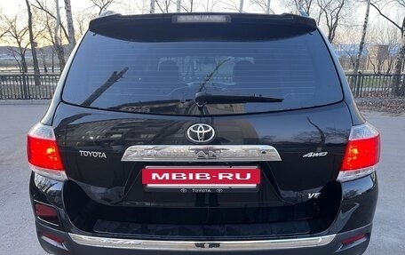 Toyota Highlander III, 2011 год, 2 360 000 рублей, 15 фотография