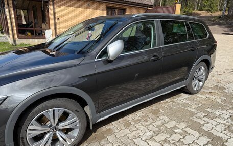 Volkswagen Passat B8 рестайлинг, 2021 год, 4 200 000 рублей, 10 фотография