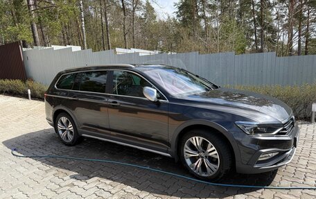 Volkswagen Passat B8 рестайлинг, 2021 год, 4 200 000 рублей, 13 фотография