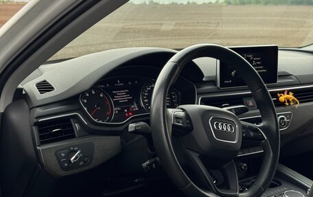 Audi A4, 2018 год, 2 400 000 рублей, 14 фотография