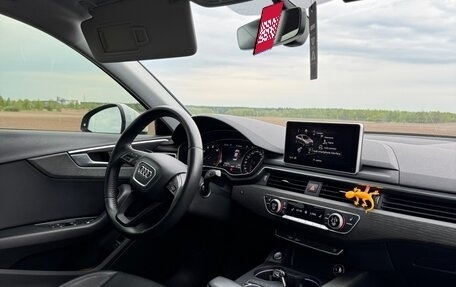 Audi A4, 2018 год, 2 400 000 рублей, 10 фотография