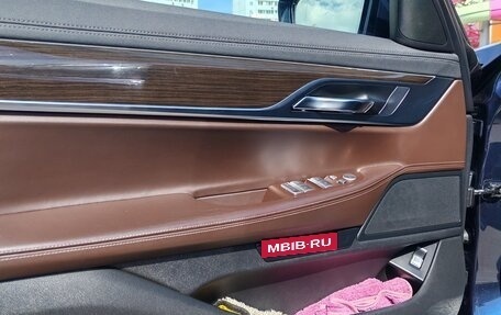BMW 7 серия, 2016 год, 3 300 000 рублей, 10 фотография