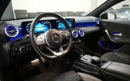 Mercedes-Benz A-Класс, 2022 год, 2 790 000 рублей, 12 фотография