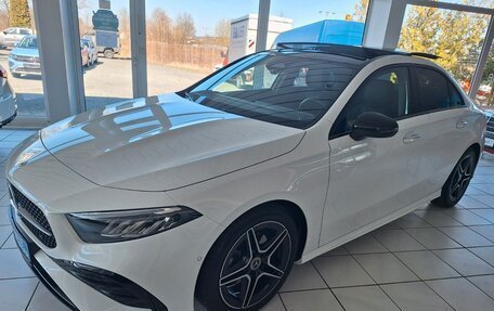 Mercedes-Benz A-Класс, 2024 год, 4 650 000 рублей, 3 фотография