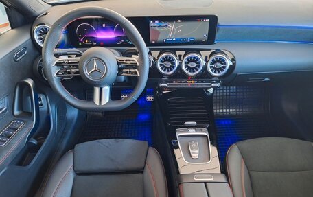 Mercedes-Benz A-Класс, 2024 год, 4 650 000 рублей, 8 фотография