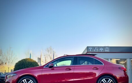 Mercedes-Benz A-Класс, 2022 год, 3 180 000 рублей, 4 фотография