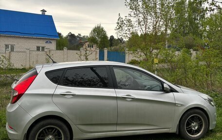 Hyundai Solaris II рестайлинг, 2015 год, 1 100 000 рублей, 7 фотография