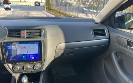 Volkswagen Jetta VI, 2013 год, 999 000 рублей, 5 фотография