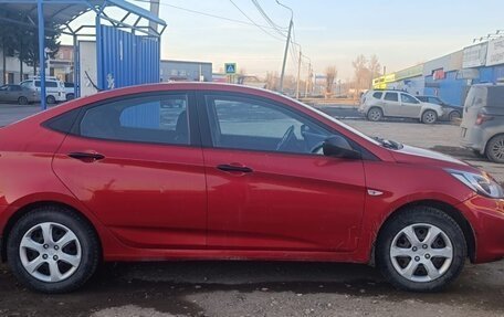 Hyundai Solaris II рестайлинг, 2013 год, 850 000 рублей, 2 фотография