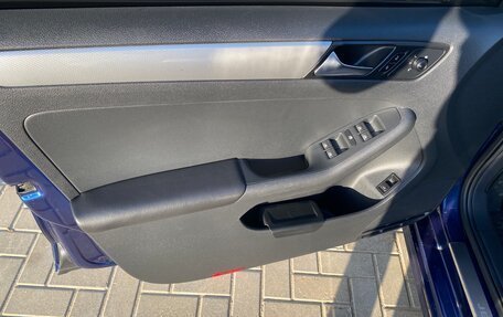 Volkswagen Jetta VI, 2015 год, 1 360 000 рублей, 12 фотография