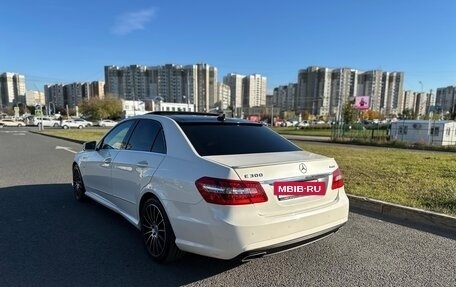 Mercedes-Benz E-Класс, 2012 год, 1 799 000 рублей, 3 фотография