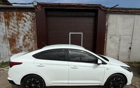 Hyundai Solaris II рестайлинг, 2020 год, 1 970 000 рублей, 9 фотография